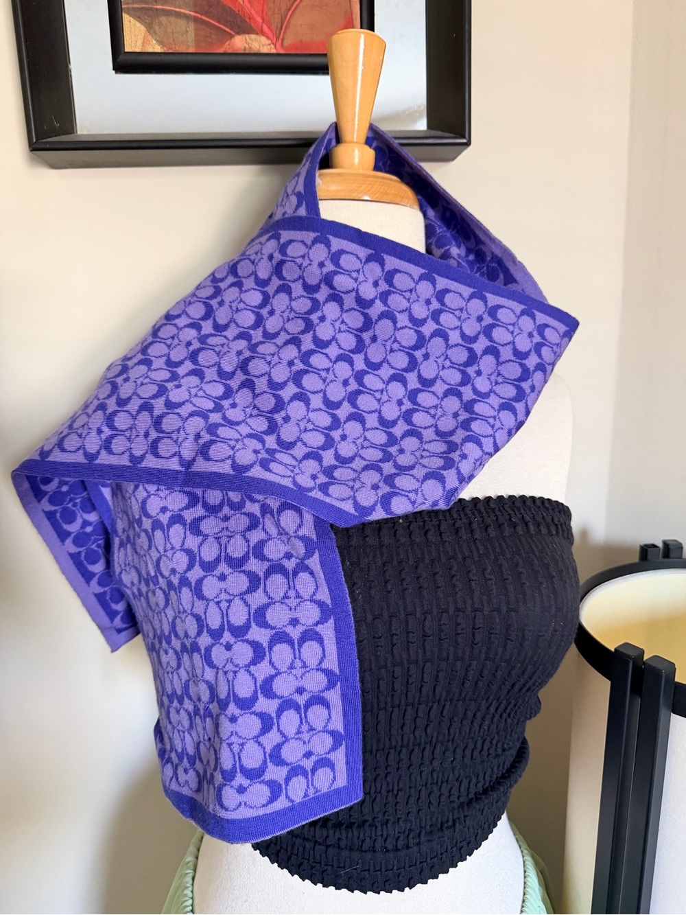 100% merino wool Coach Sinatire scarf lavender , purple .